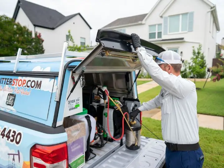 tech pest control equipment