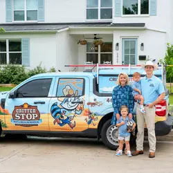 cs-mobile-family-in-front-of-truck (1)